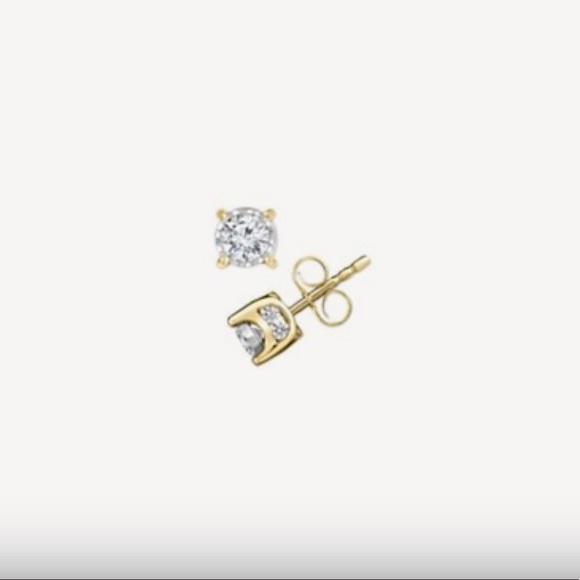Diamond earrings (studs)